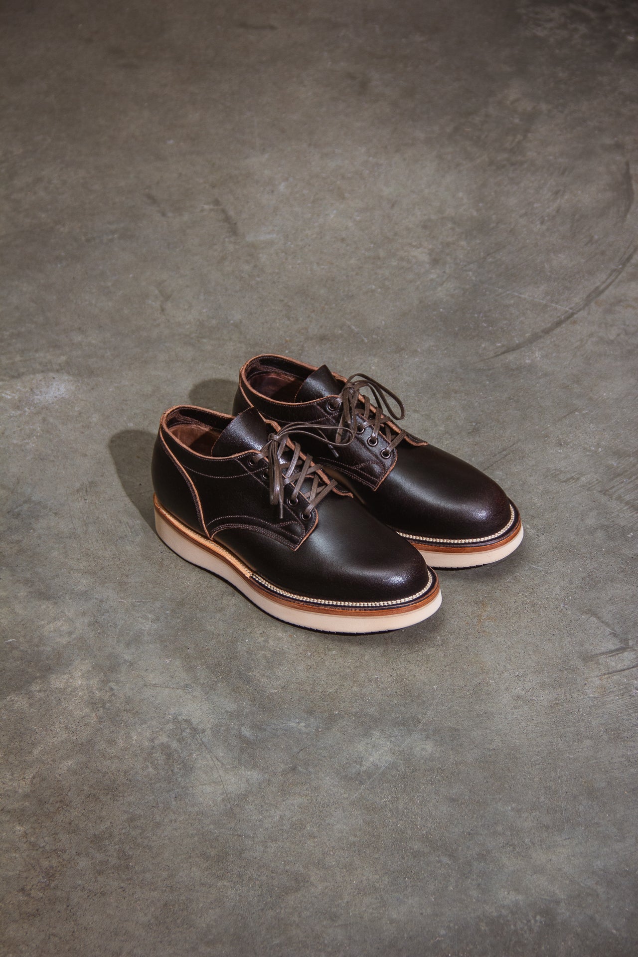 145 Oxford - Brown Waxed Flesh – VIBERG