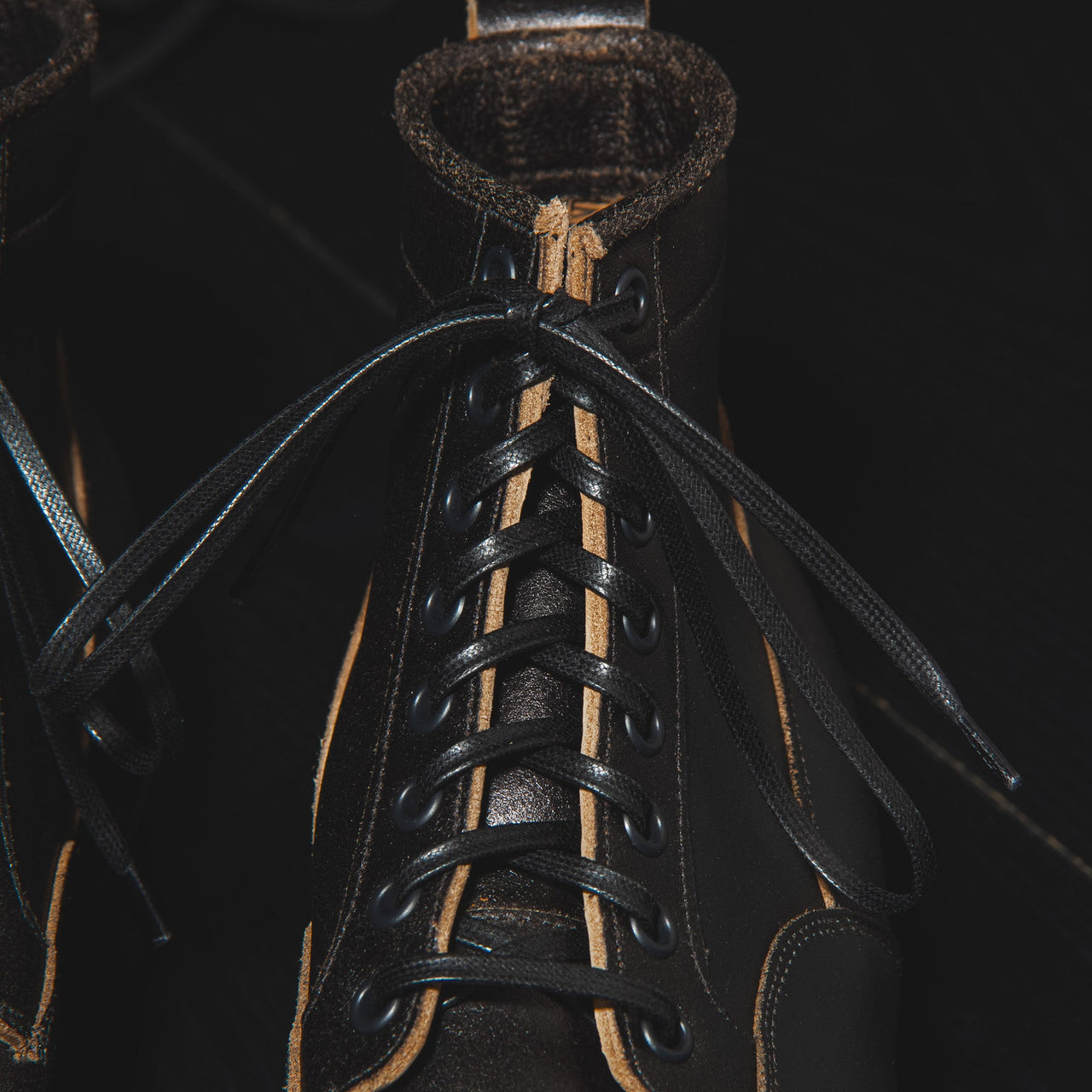 Scout Boot - Black Waxed Flesh – VIBERG