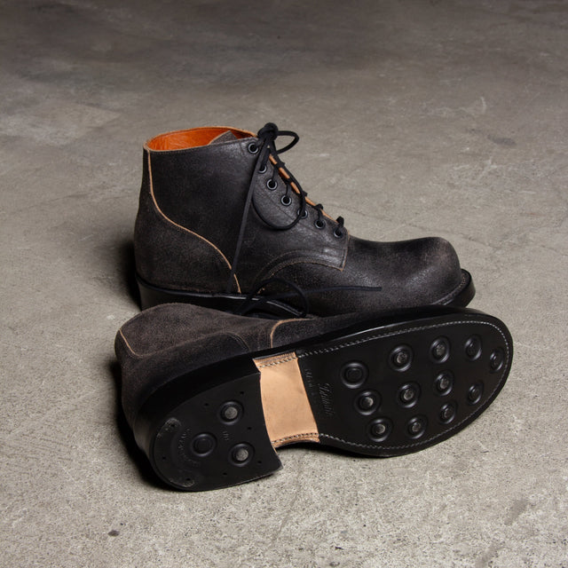 Service Boot® 310 - Black Washed Waxed Flesh - VIBERG
